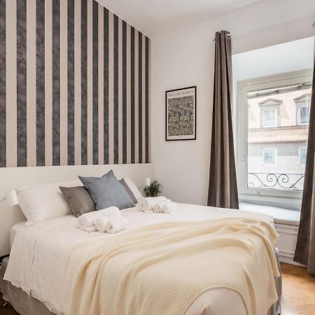 The Best Rent - Spacious Three-Bedroom Apartment Near The Colosseum Roma Esterno foto