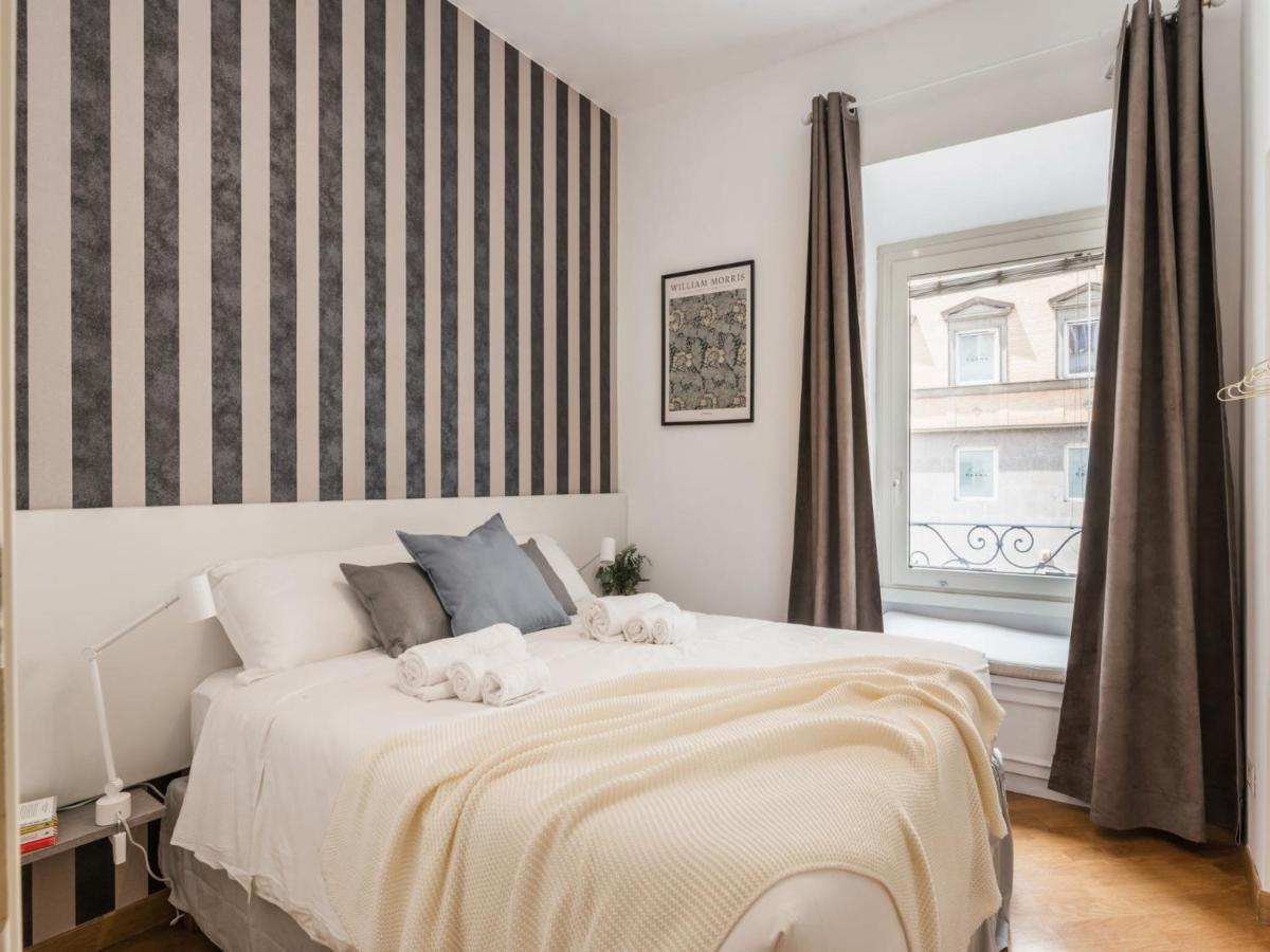 The Best Rent - Spacious Three-Bedroom Apartment Near The Colosseum Roma Esterno foto
