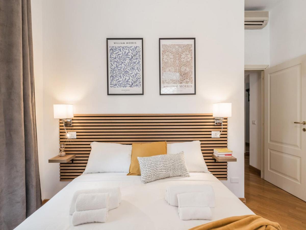 The Best Rent - Spacious Three-Bedroom Apartment Near The Colosseum Roma Esterno foto